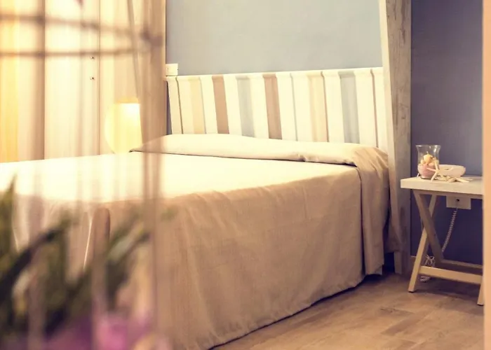 Trieste 3* تْشيزيناتيكو