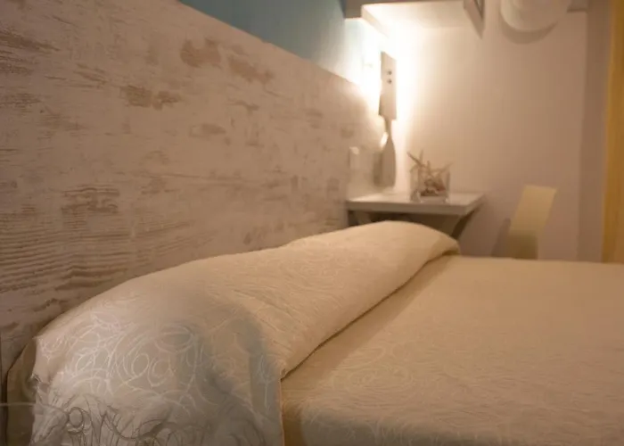 Trieste 3* تْشيزيناتيكو